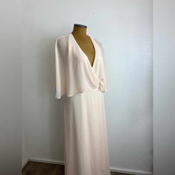 ModCloth Women’s XL NWT Wrapped in Rapture Dress Maxi Halter Chiffon Caped Wrap - Picture 4 of 11